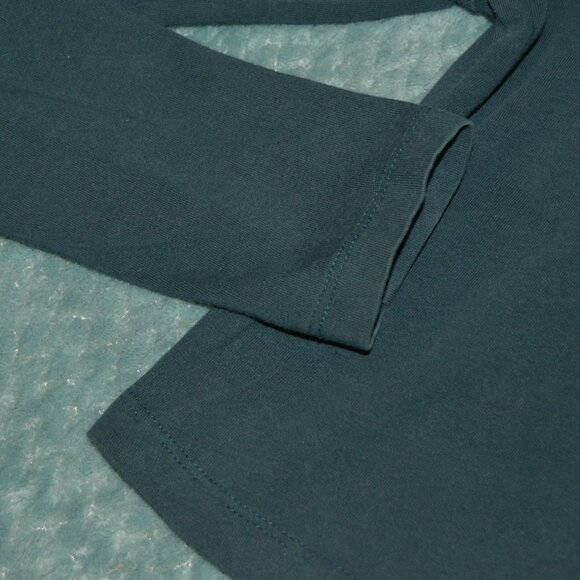 Forever 21 | Cropped Emerald Green Long Sleeve Turtle Neck Top - Picture 3 of 5